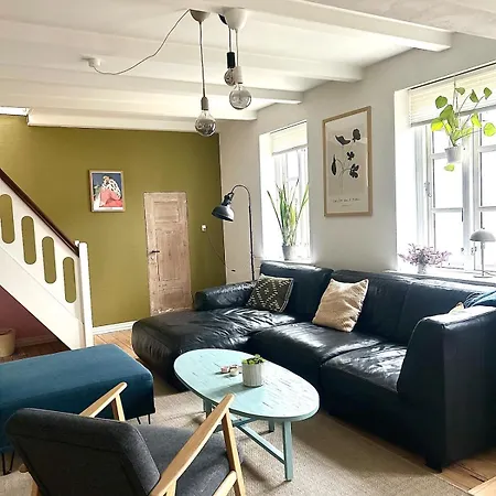 Large Cozy, Good Location, Open Terrace R 32 Aalborg